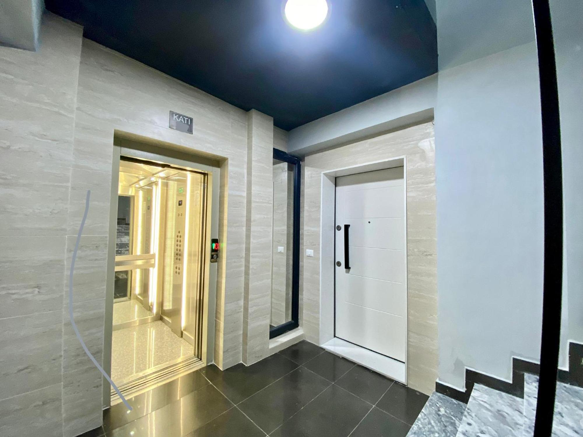 "Superattico" - Central Tirana Gorgeous Penthouse, Free Parking Esterno foto