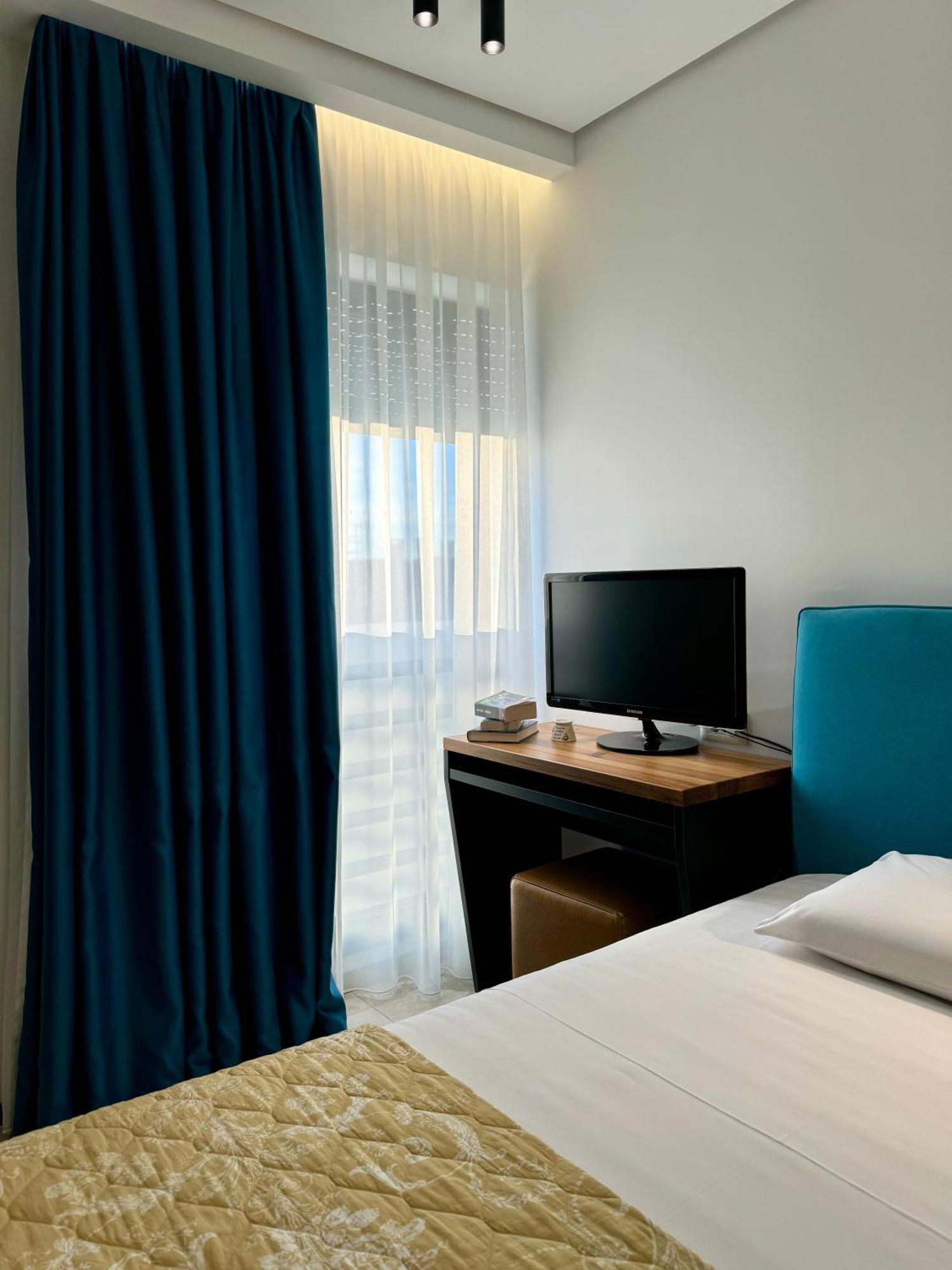 "Superattico" - Central Tirana Gorgeous Penthouse, Free Parking Esterno foto